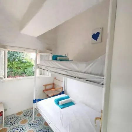 Holiday House With Pool & Tennis Court Villa *